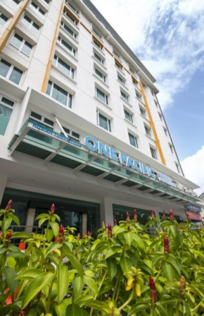 Отель One Pacific Hotel and Serviced Apartments  Пулау-Пинанг 